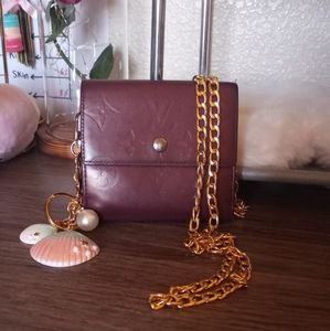 Authentic Louis Vuitton Vernis Elise wallet with chain and Keychain